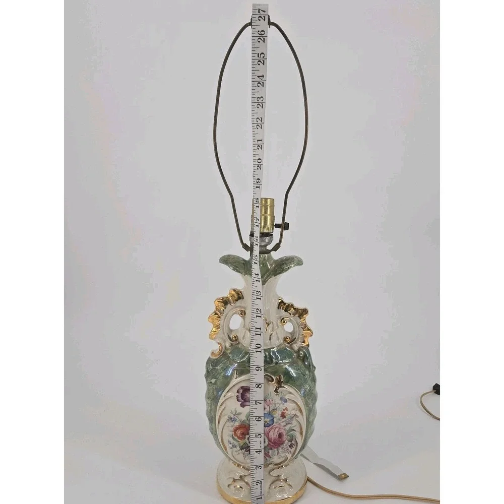 Vintage Italian Capodimonte Style Ceramic Table Lamp 33